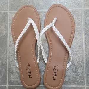 Rue 21 size 7 womens flip flops
